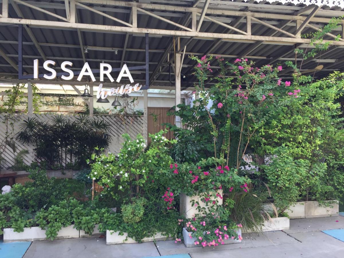 Issara House Bangkok Hotel Ngoại thất bức ảnh