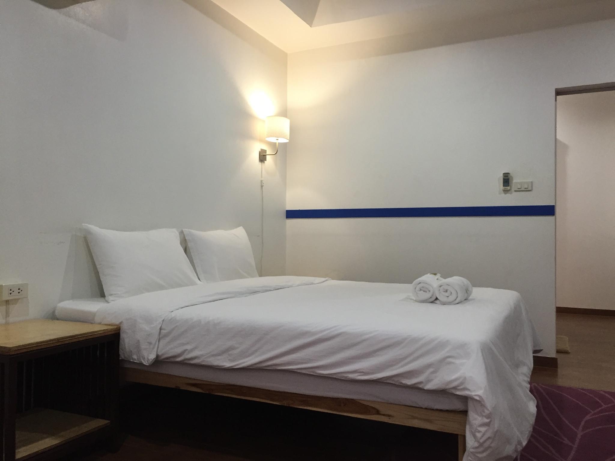 Issara House Bangkok Hotel Ngoại thất bức ảnh