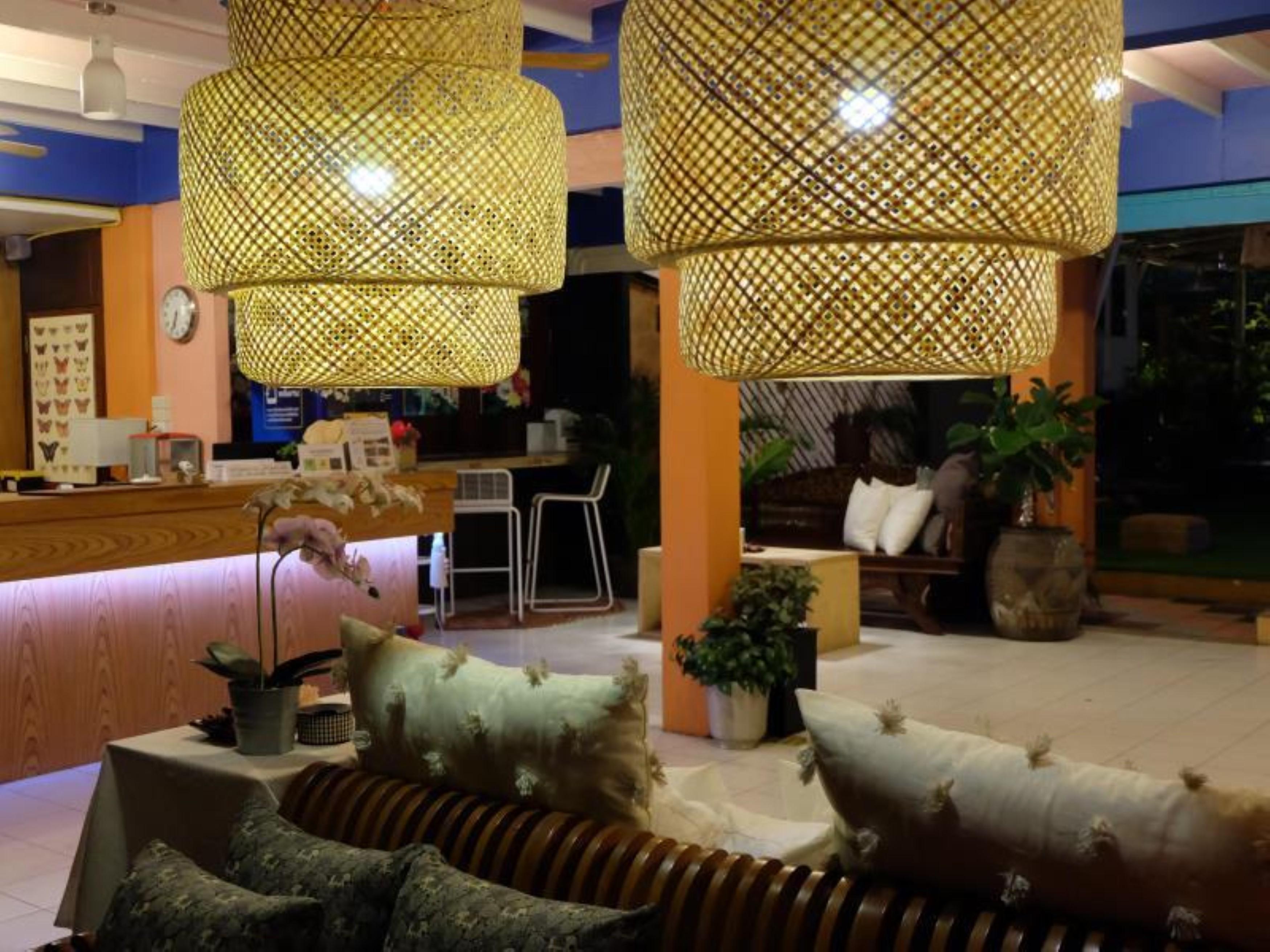 Issara House Bangkok Hotel Ngoại thất bức ảnh
